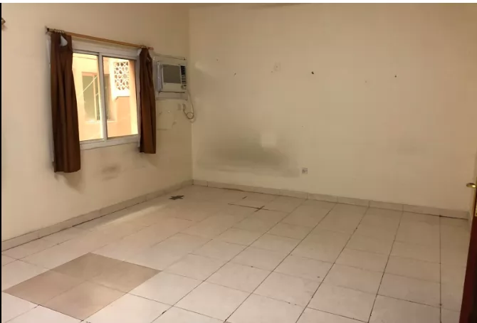 Residential Ready Property 7+ Bedrooms U/F Labor Camp  for rent in Doha #7254 - 1  image 